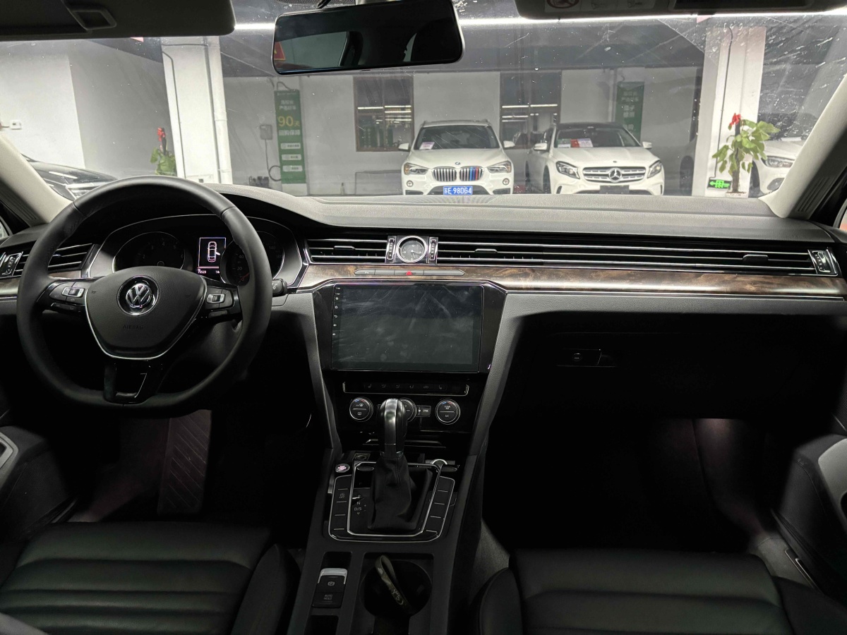 大眾 邁騰  2019款  330TSI DSG 豪華型 國(guó)VI圖片