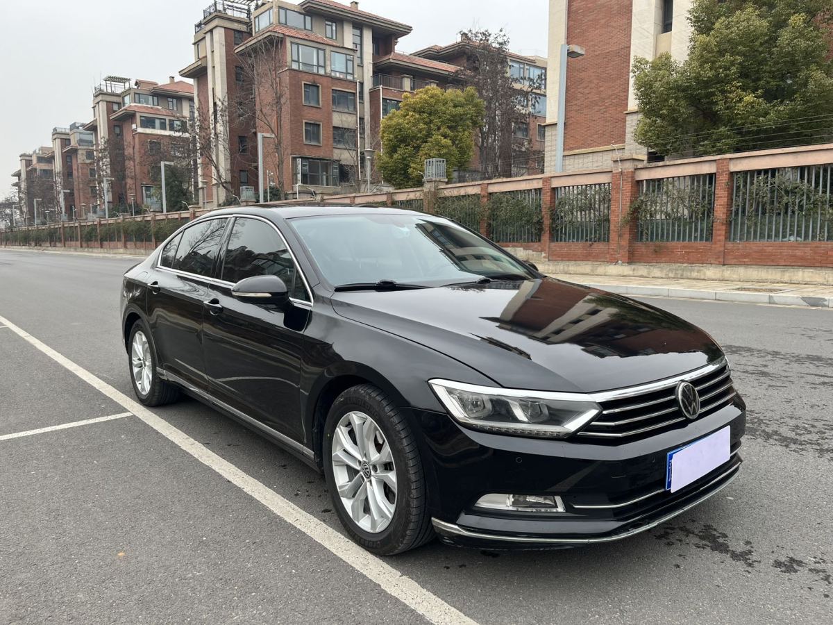 大眾 邁騰  2018款 330TSI DSG 領(lǐng)先型圖片