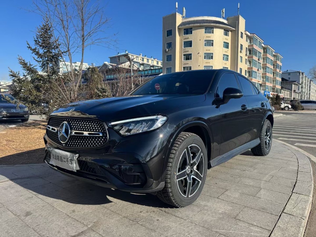 奔馳 奔馳GLC  2024款 GLC 260 4MATIC 轎跑SUV圖片