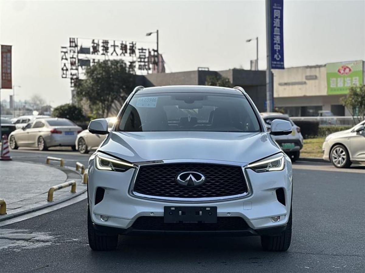 2018年11月英菲尼迪 QX50  2018款 2.0T 四驅(qū)菁英版