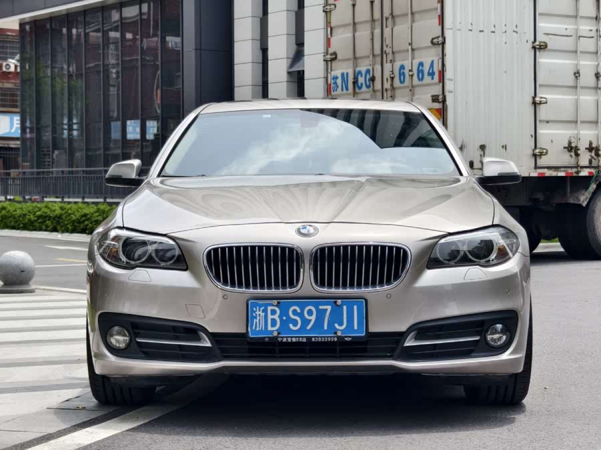寶馬 寶馬5系  2017款 525Li 領(lǐng)先型圖片