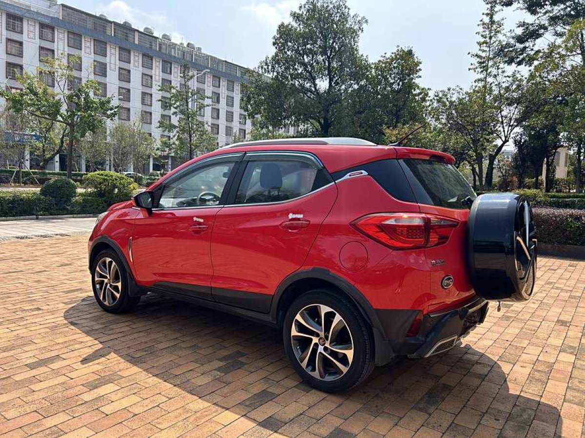 比亞迪 元  2016款 1.5L 手動豪華型圖片