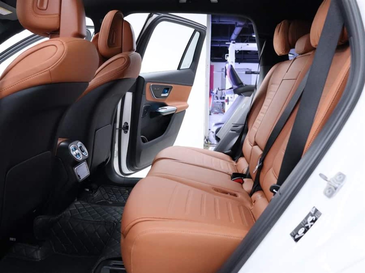 奔馳 奔馳GLC  2024款 改款 GLC 260 L 4MATIC 豪華型 7座圖片