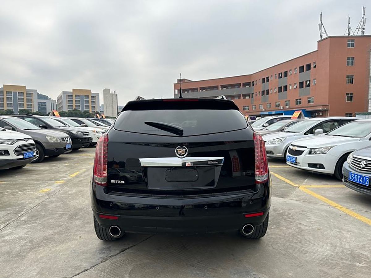 凱迪拉克 SRX  2011款 3.0L 豪華型圖片