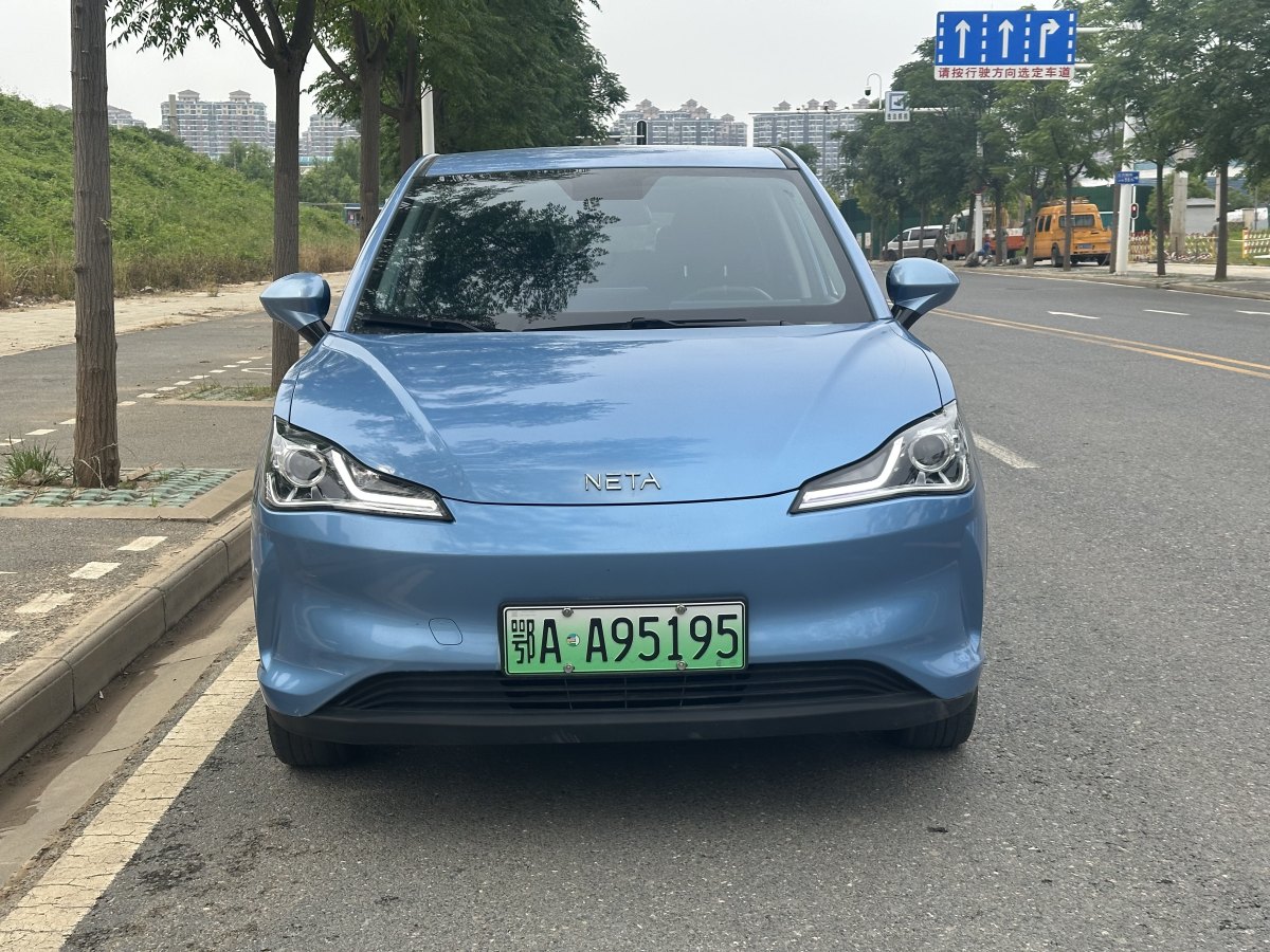 哪吒 哪吒V  2021款 標(biāo)準(zhǔn)續(xù)航娛樂版升級(jí)型圖片