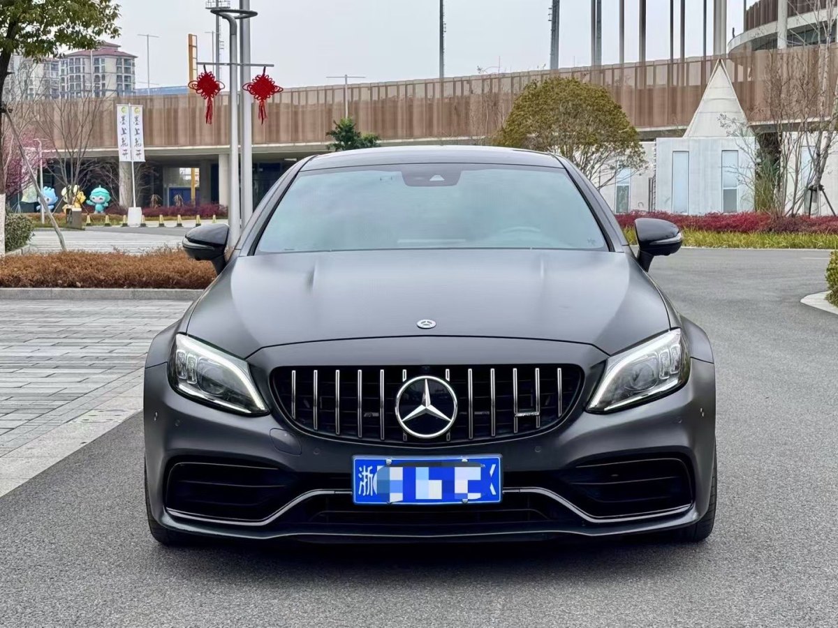 奔馳 奔馳C級(jí)AMG  2019款 AMG C 63 轎跑車圖片