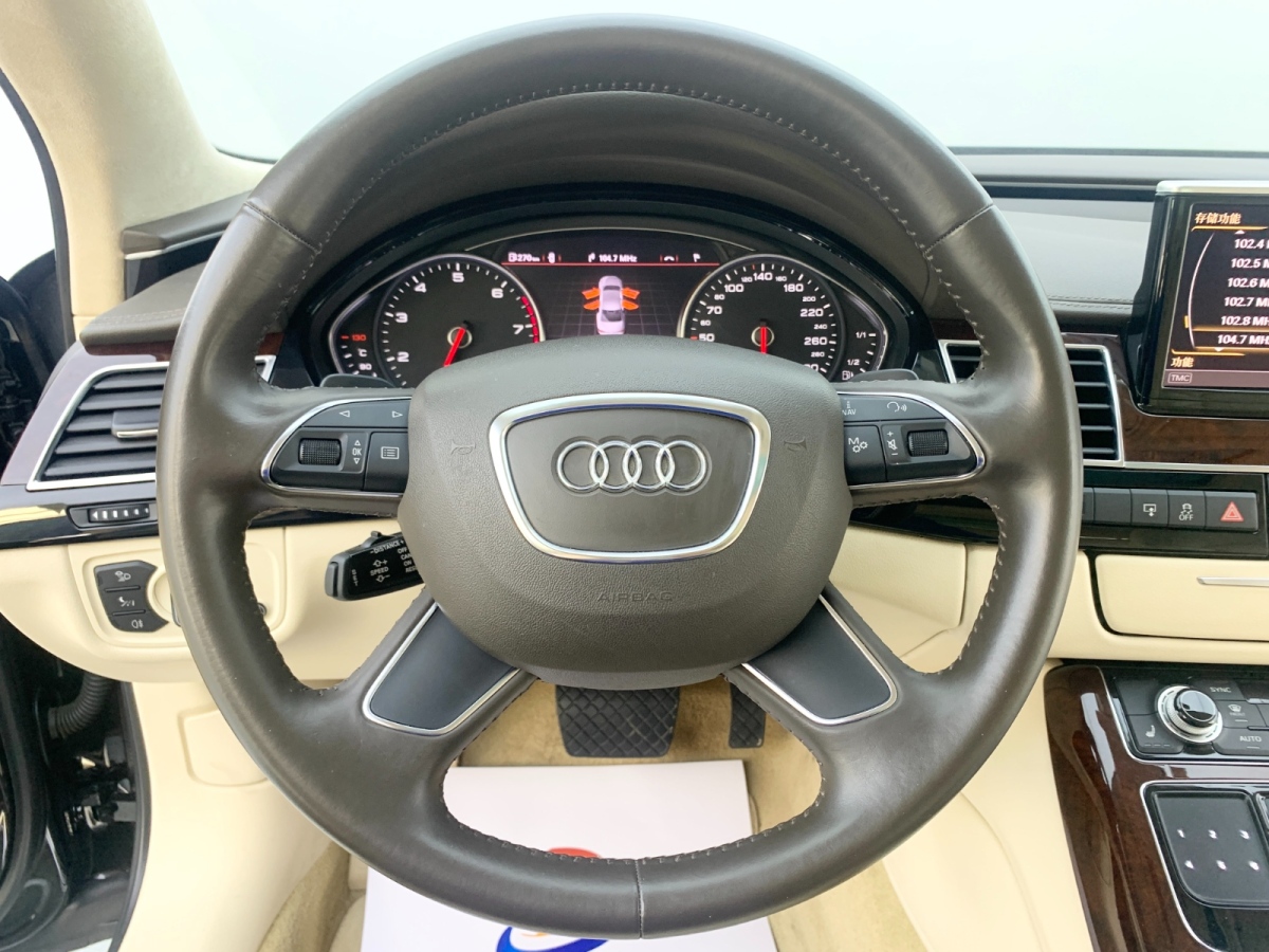 奥迪 奥迪A8  2011款 A8L 3.0 TFSI quattro舒适型(213kW)图片