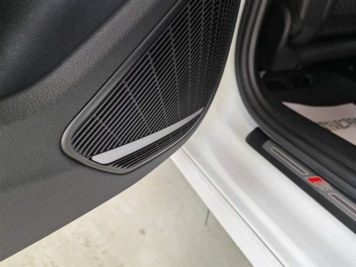 奧迪 奧迪A4L  2020款 45 TFSI quattro 臻選動感型圖片
