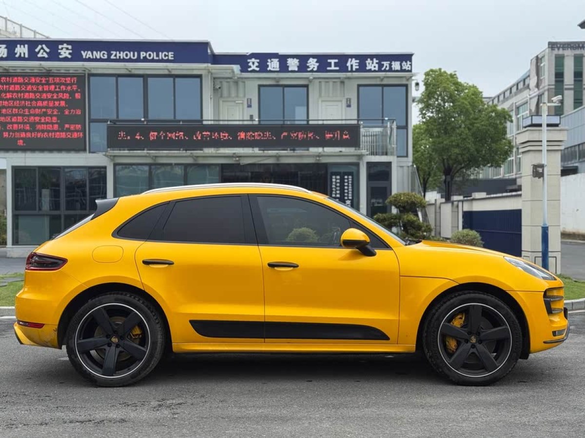 保時(shí)捷 Macan  2017款 Macan Turbo 3.6T with Performance Package圖片