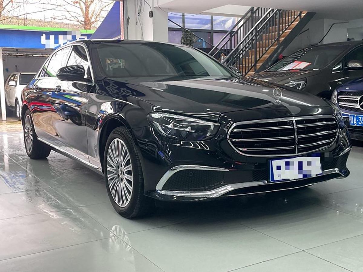 奔馳 奔馳E級(jí)  2022款 改款 E 300 L 豪華型圖片