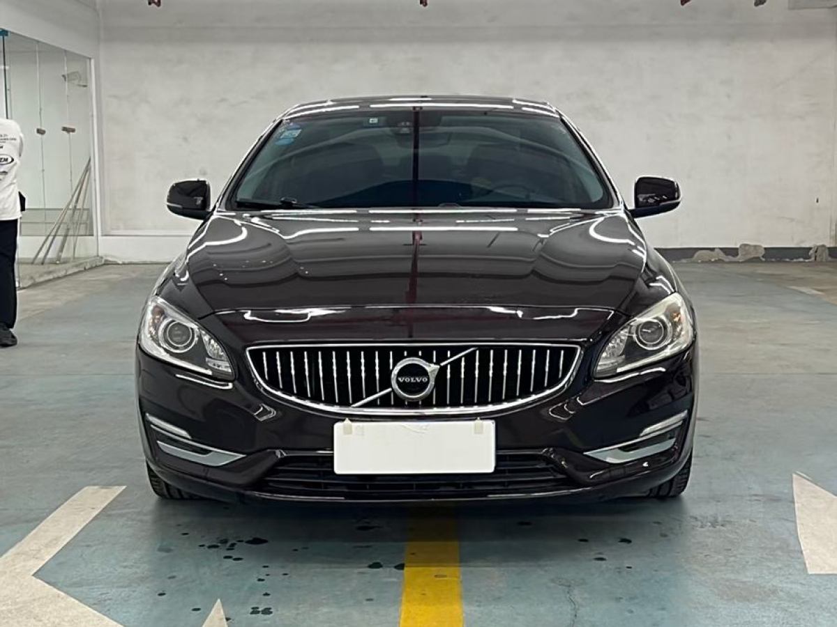 沃爾沃 S60L  2018款 T3 智進(jìn)進(jìn)取版圖片