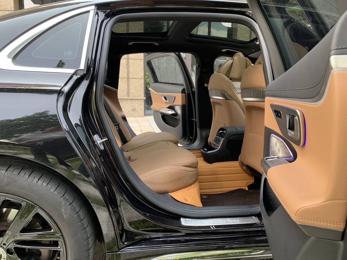 奔馳 奔馳E級  2019款 改款 E 300 L 豪華型圖片