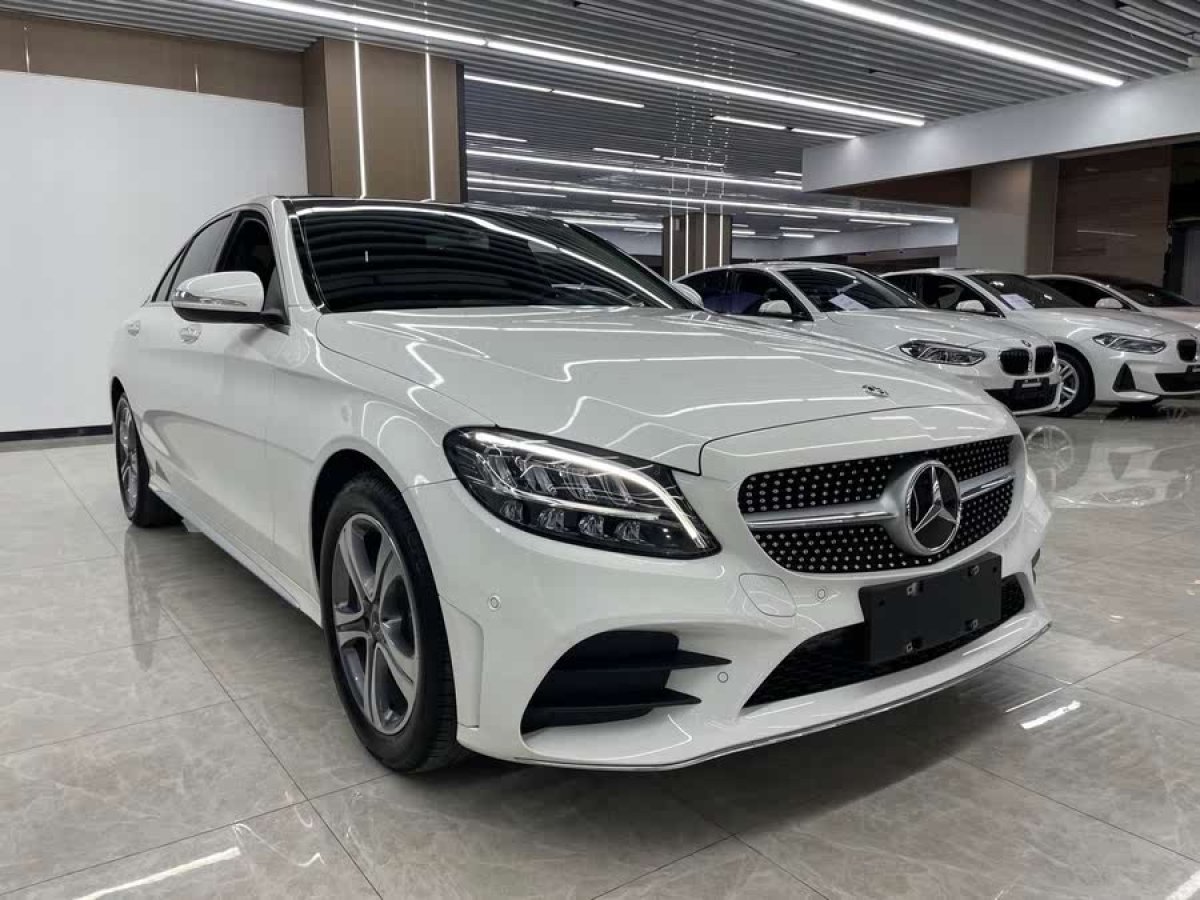 奔馳 奔馳C級  2020款 改款 C 260 L 運動版圖片