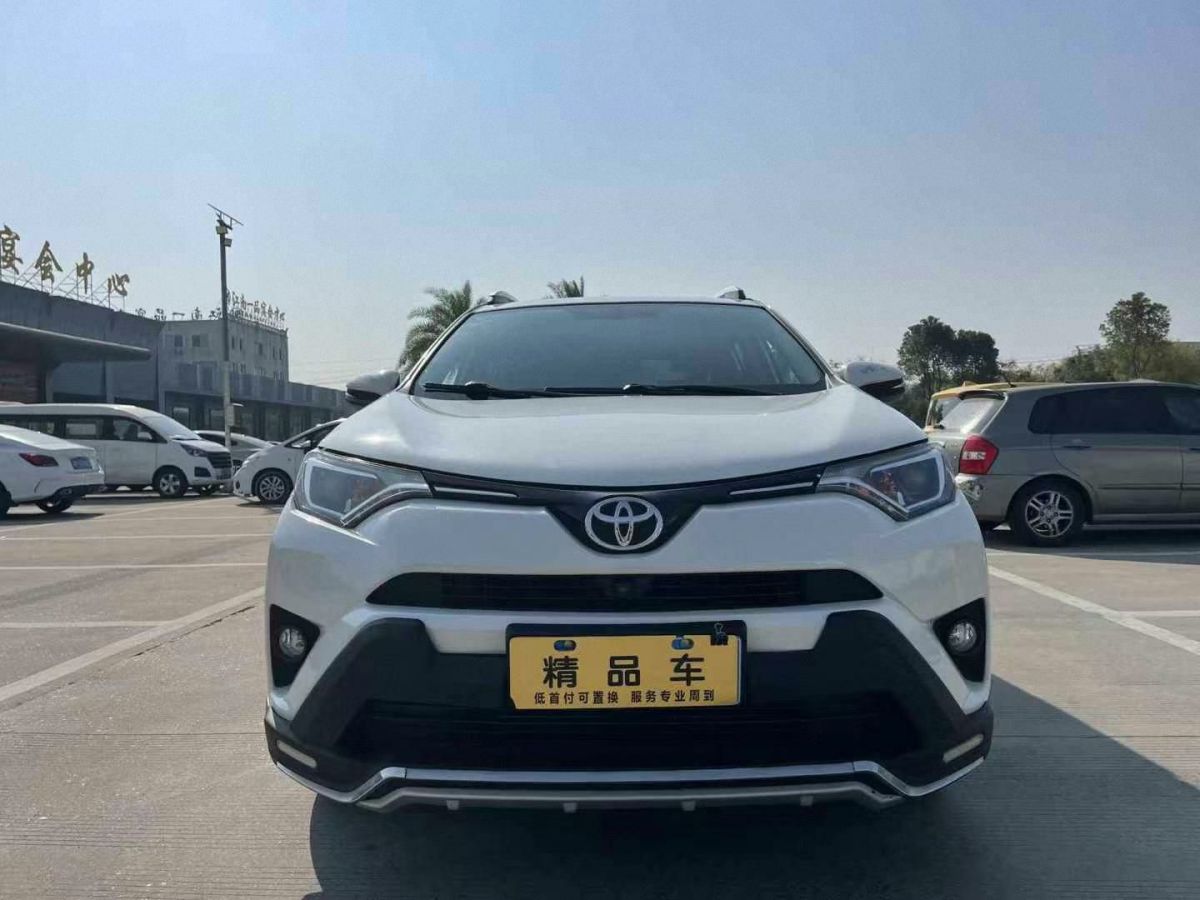 豐田 RAV4榮放  2018款 2.0L CVT兩驅(qū)風(fēng)尚X版圖片