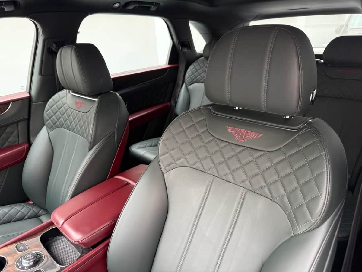 賓利 添越  2018款 4.0T V8圖片