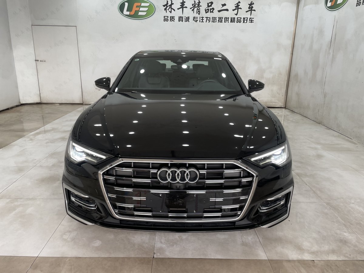 奧迪 奧迪A6L  2023款 改款 45 TFSI 臻選動(dòng)感型圖片