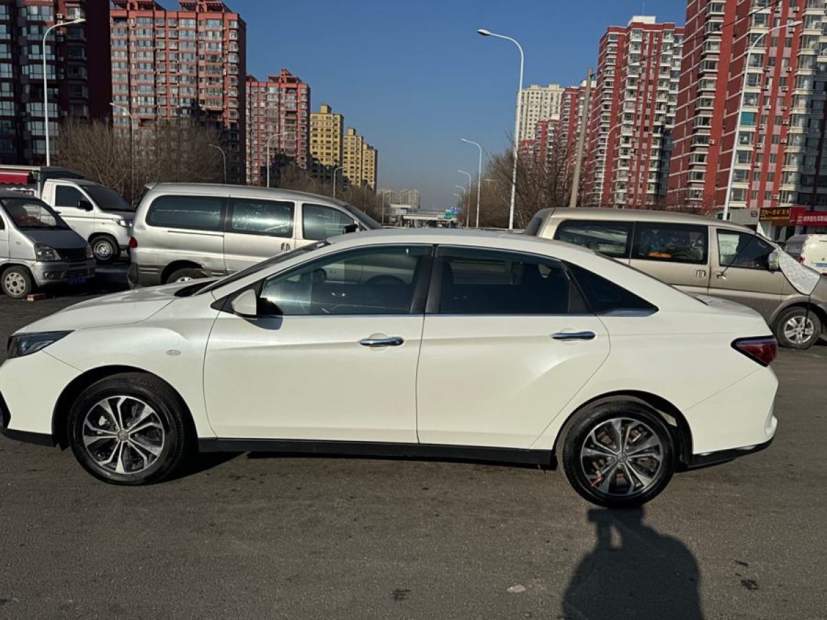 啟辰 D60EV  2020款 標(biāo)準(zhǔn)續(xù)航智享版圖片