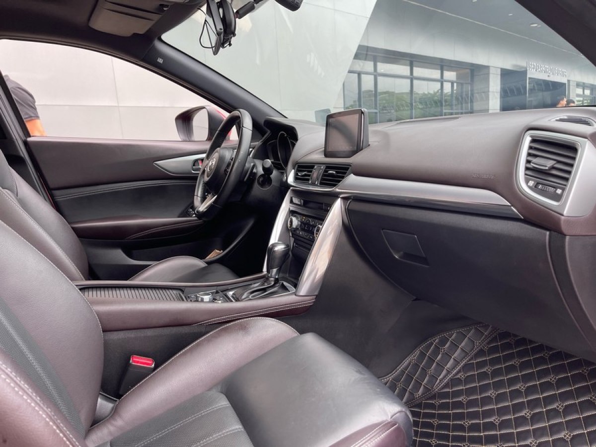 马自达 CX-4  2018款 2.5L 自动四驱蓝天激情科技限量版图片