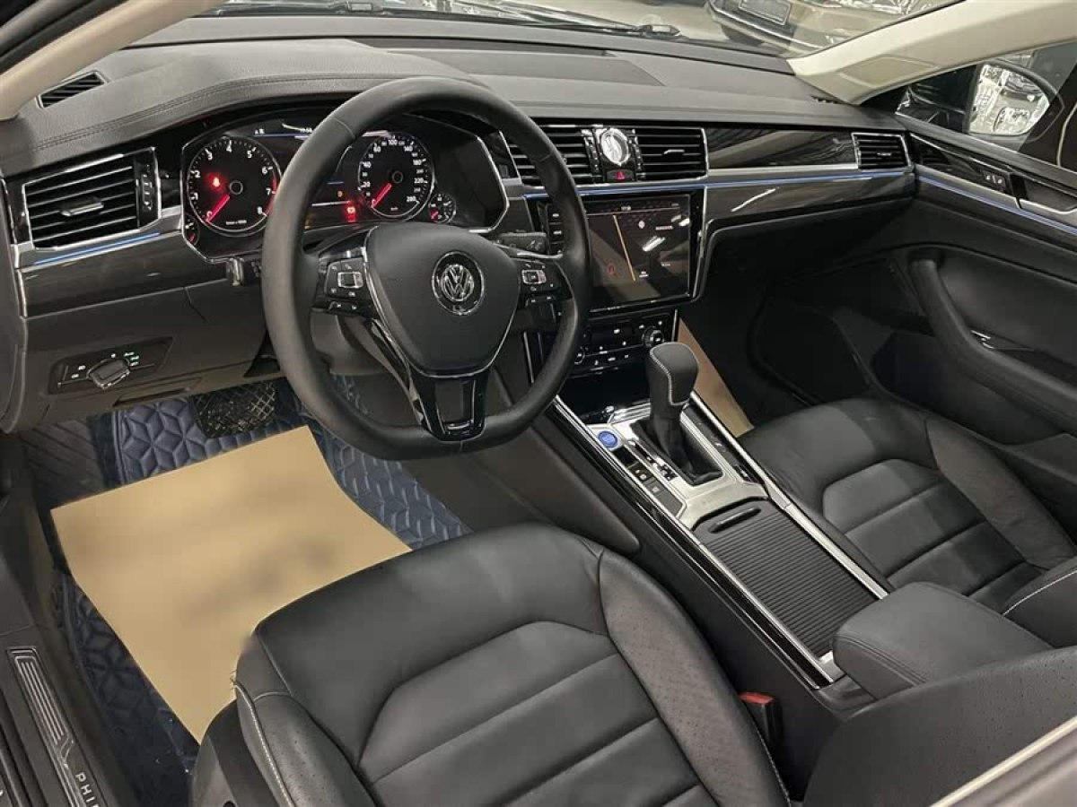 大眾 輝昂  2018款 改款 380TSI 兩驅(qū)商務(wù)版圖片