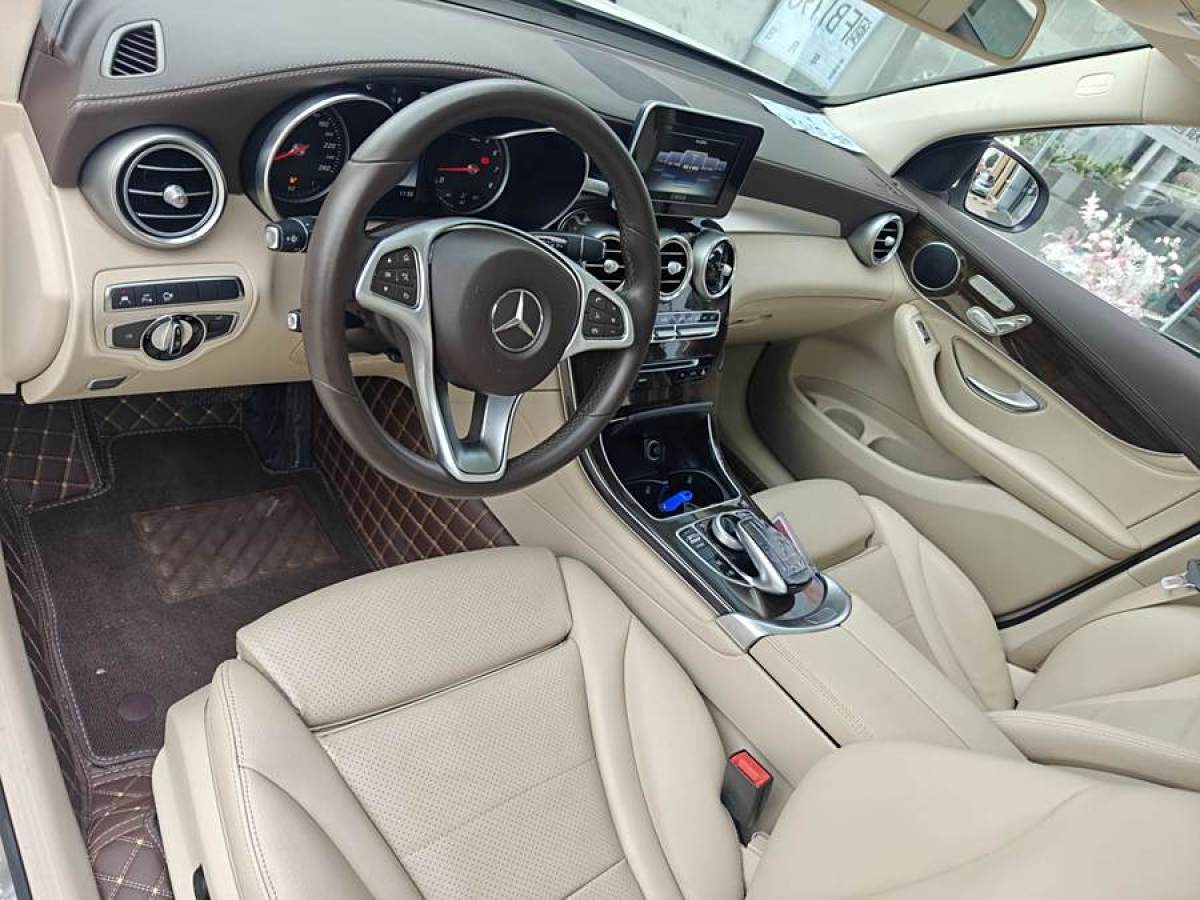 奔馳 奔馳GLC  2017款 GLC 260 4MATIC 豪華型圖片