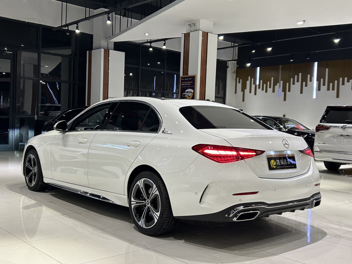 2022年1月奔馳 奔馳C級  2022款 C 260 L 運動版 4MATIC