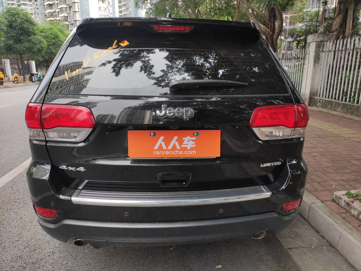 Jeep 大切諾基  2017款 3.6L 精英導(dǎo)航版圖片