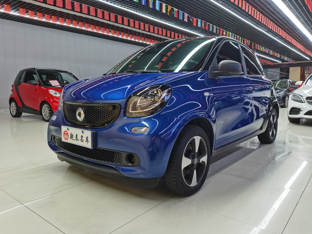 smart forfour  2016款 1.0L 52千瓦激情版圖片