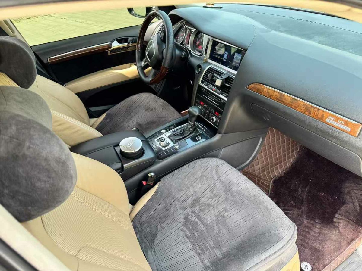 奧迪 奧迪Q7  2010款 Q7 6.0 TDI quattro圖片
