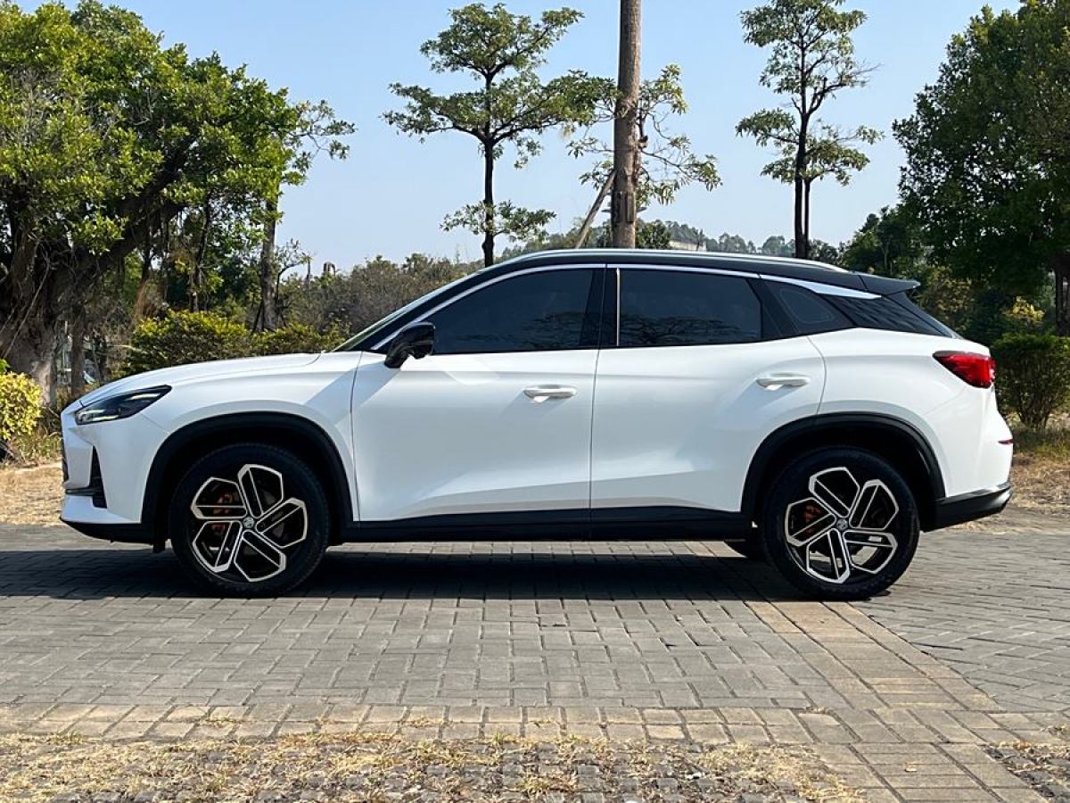 名爵 MG ONE  2022款 α-數(shù)智運(yùn)動系列 1.5T 標(biāo)準(zhǔn)版圖片