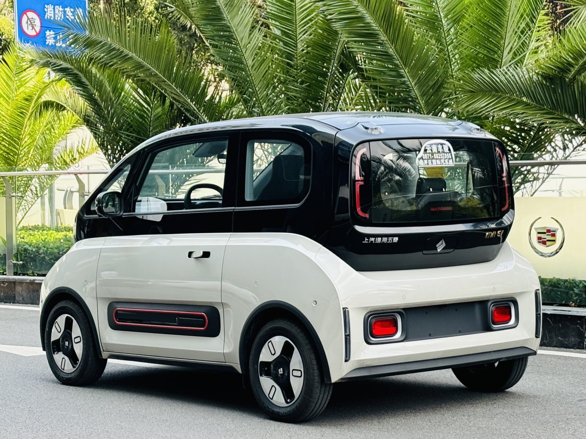 2024年9月寶駿 寶駿KiWi EV  2021款 藝術(shù)家 三元鋰