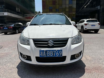 2013年1月 铃木 天语 SX4 1.6L 酷锐灵动型图片