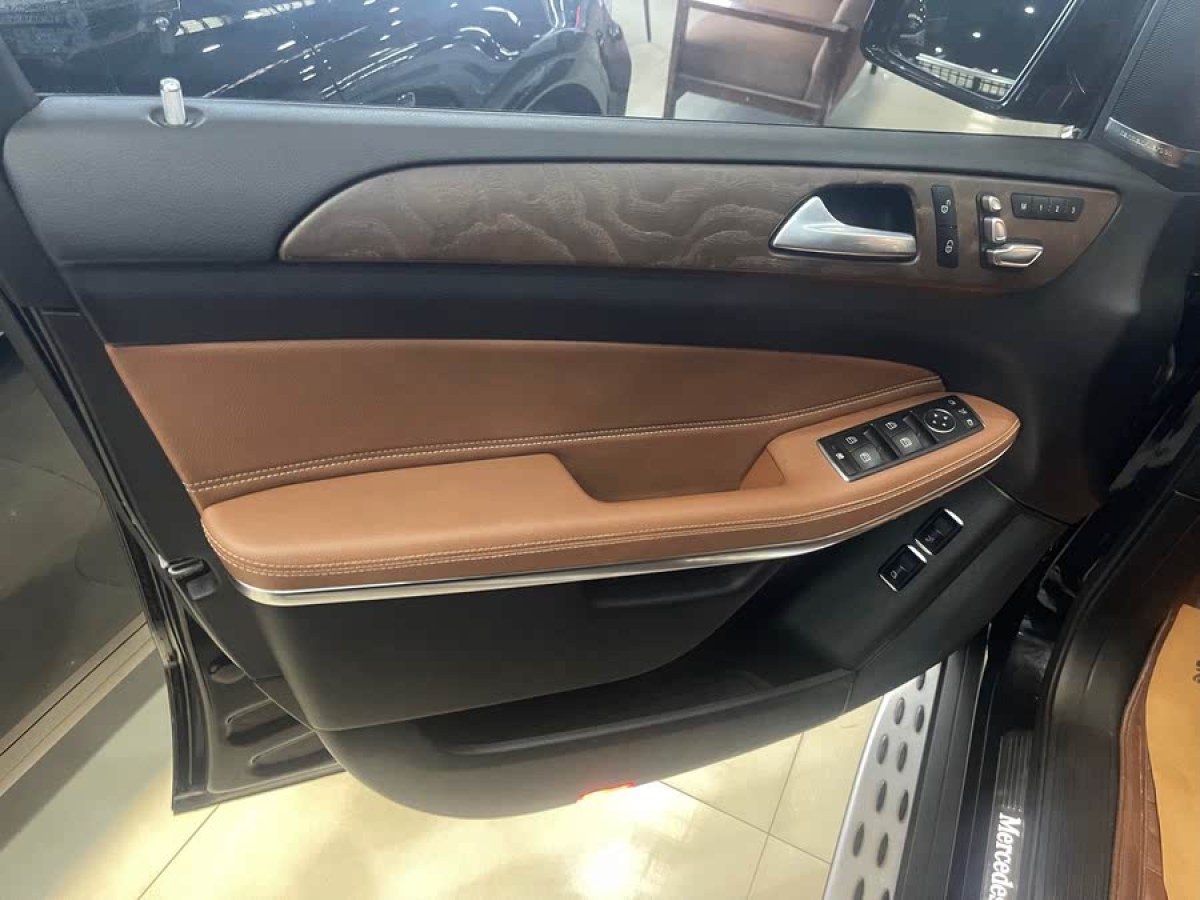 奔馳 奔馳GLS  2018款 改款 GLS 500 4MATIC圖片