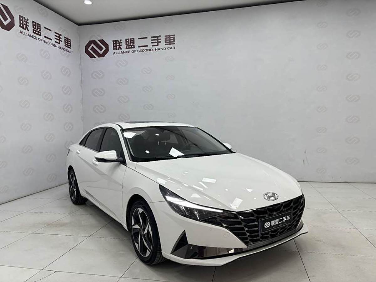 現(xiàn)代 伊蘭特  2021款 1.5L LUX尊貴版圖片