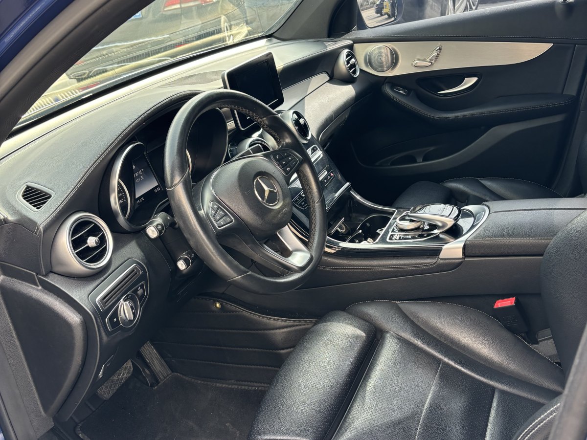 2018年7月奔驰 奔驰GLC  2023款 GLC 300 4MATIC 轿跑SUV
