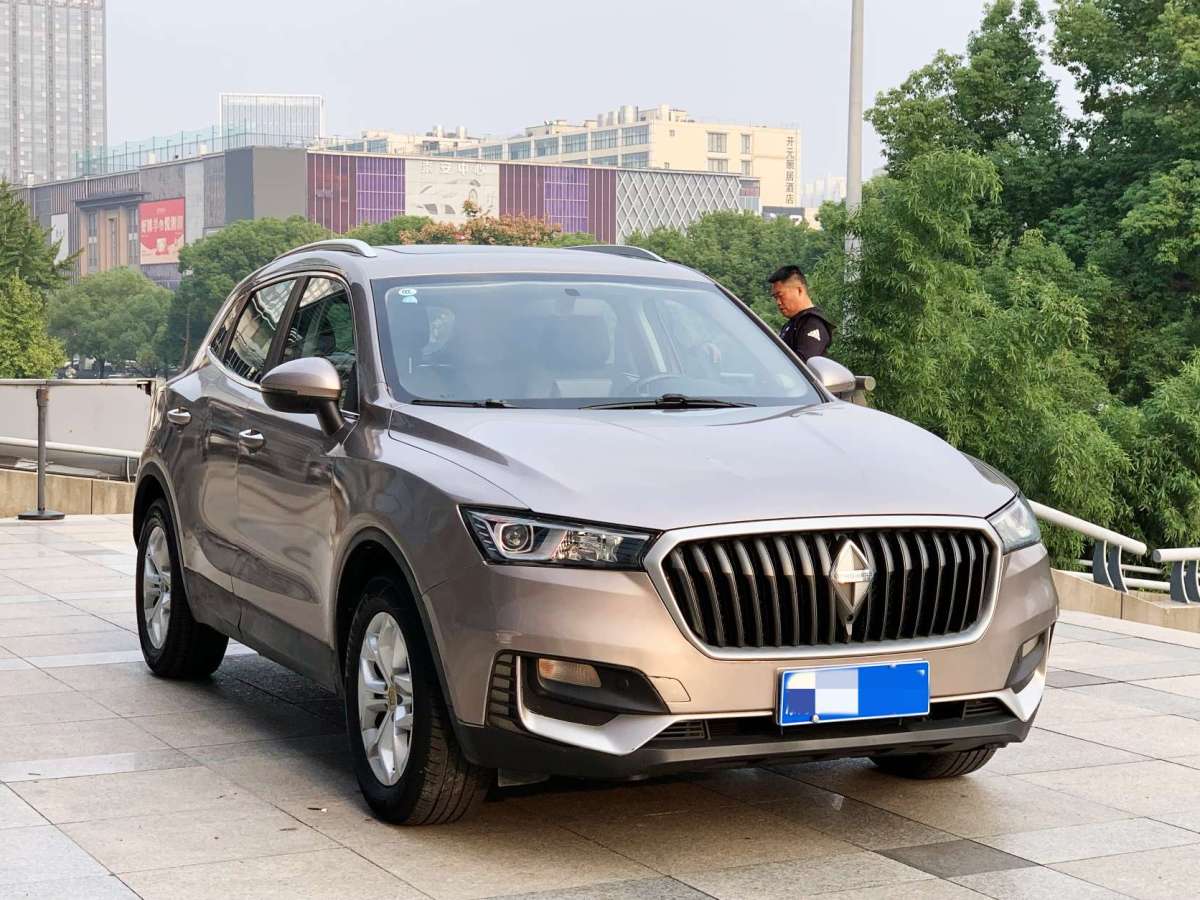 2019年4月寶沃 BX5  2017款 20TGDI 自動兩驅(qū)先鋒型