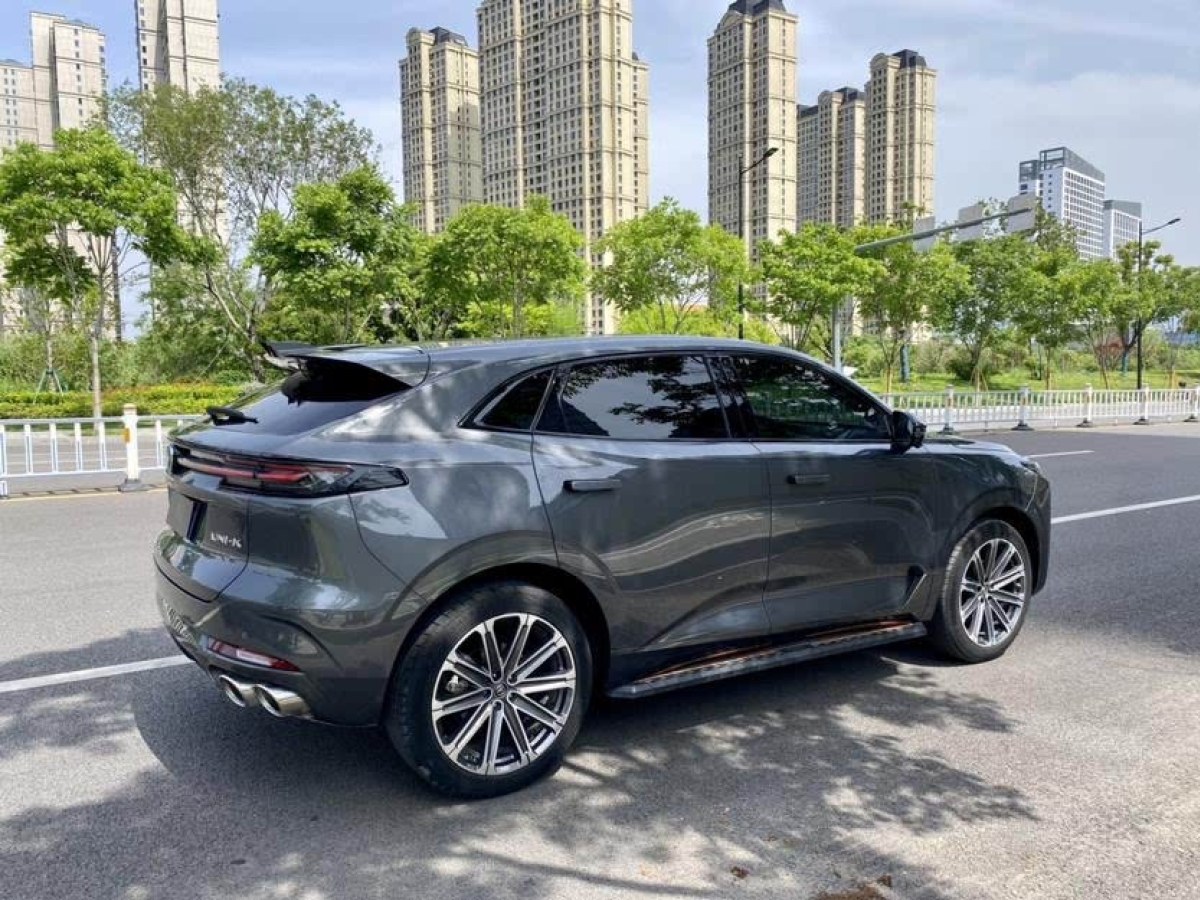長安 長安UNI-K  2021款 2.0T 尊貴型圖片