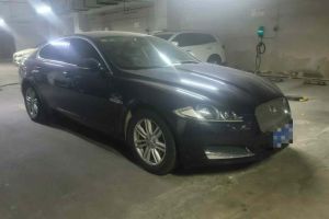 XF 捷豹 XF 2.0T 奢华版