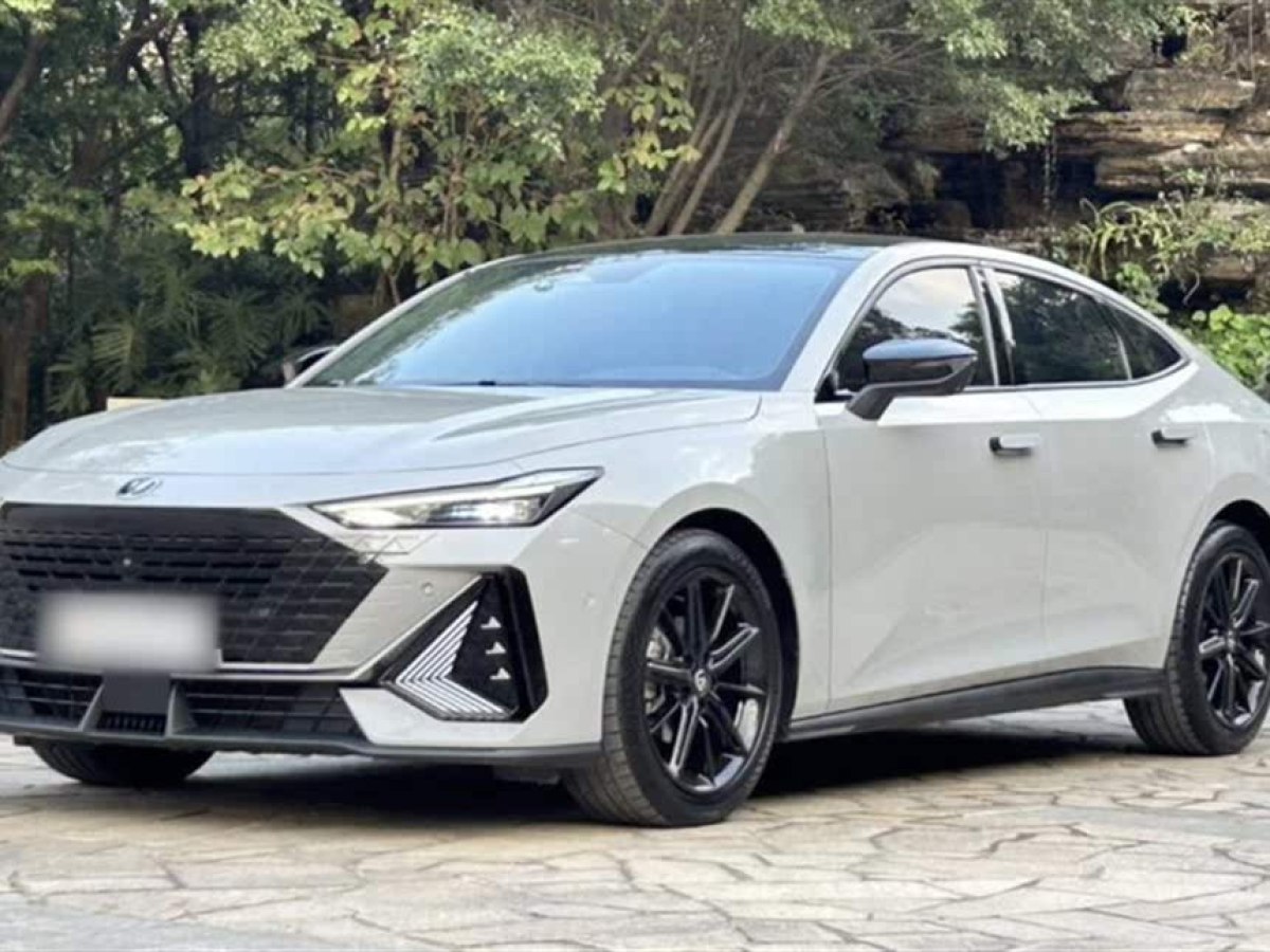 長安 長安UNI-V  2022款 1.5T 智慧領(lǐng)航型圖片