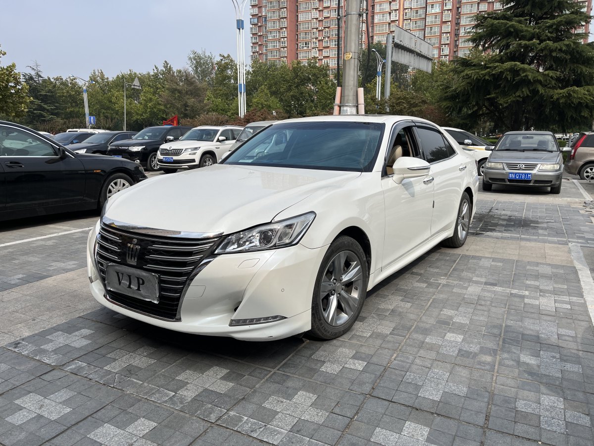 豐田 皇冠  2015款 2.5L 時尚限量版圖片