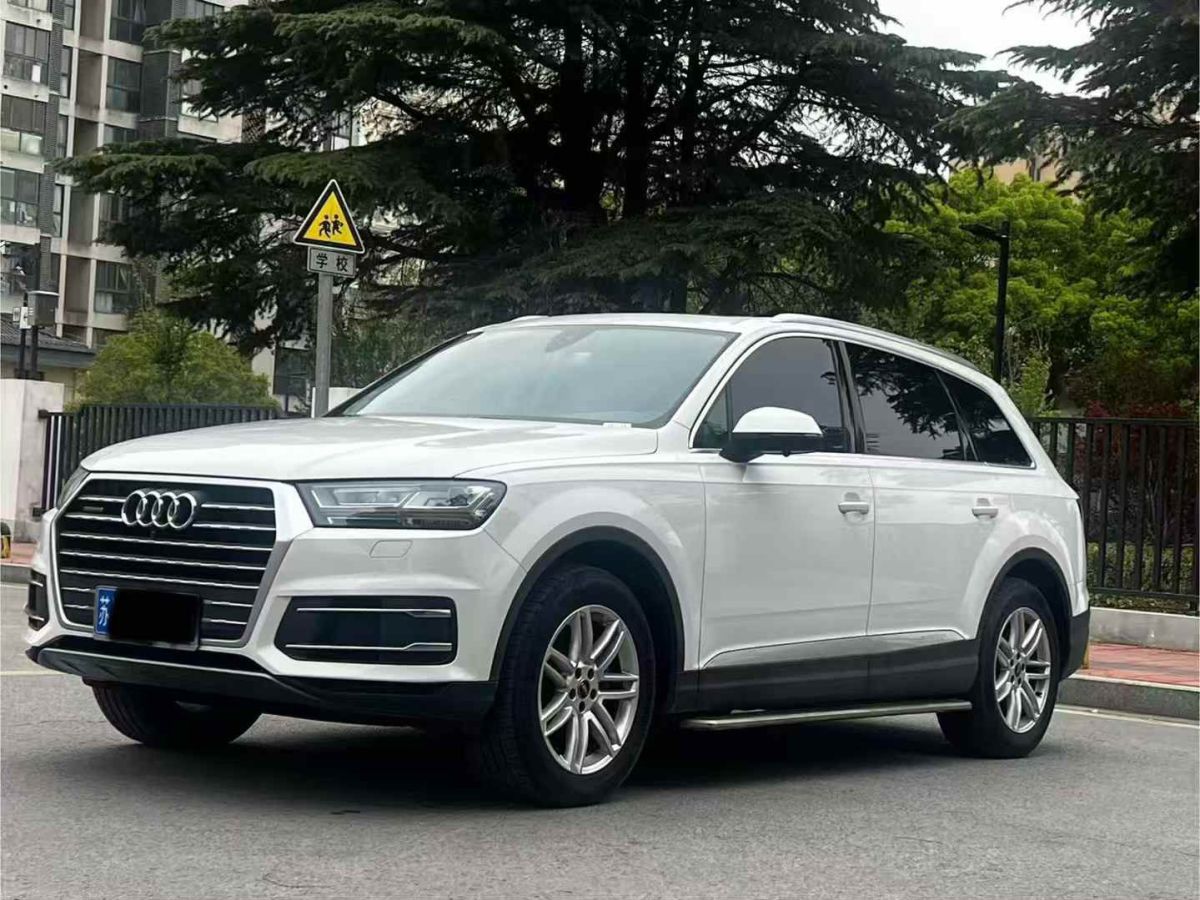 奧迪 奧迪Q7  2016款 40 TFSI S line運(yùn)動(dòng)型圖片