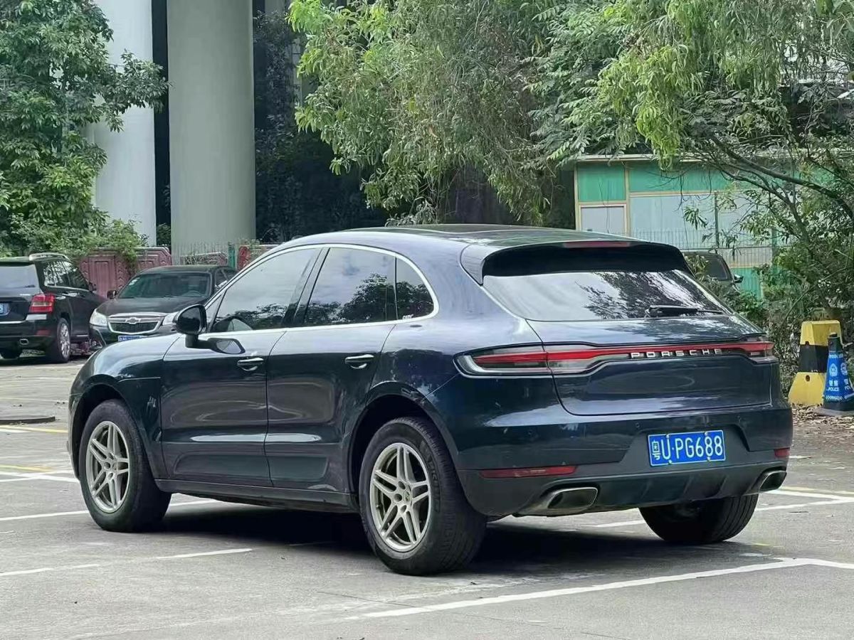 保時(shí)捷 Macan 圖片