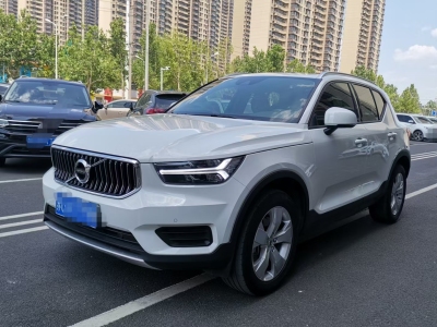 2021年4月 沃爾沃 沃爾沃XC40 T4 四驅(qū)智行時尚版圖片