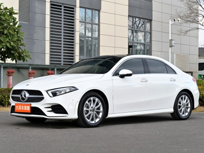2022年5月 奔馳 奔馳A級(jí) 改款 A 200 L 運(yùn)動(dòng)轎車時(shí)尚型圖片