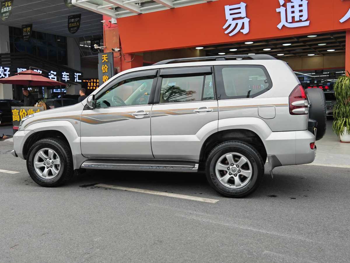 豐田 普拉多  2004款 GX 2.7自動(dòng)車型圖片