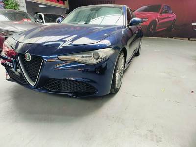 2018年4月 阿爾法·羅密歐 Giulia 2.0T 280HP 豪華版圖片