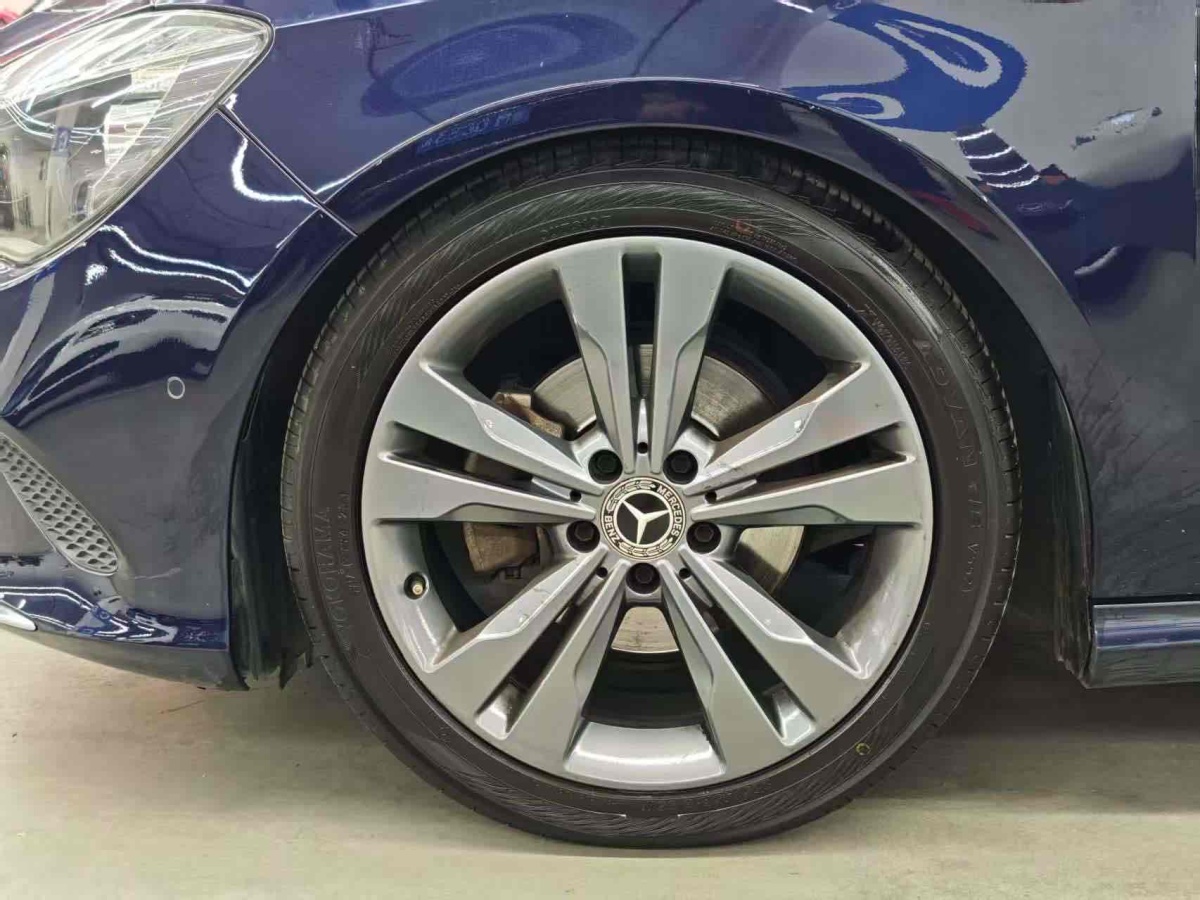 奔馳 奔馳CLA級(jí)  2016款 改款 CLA 200 時(shí)尚型圖片