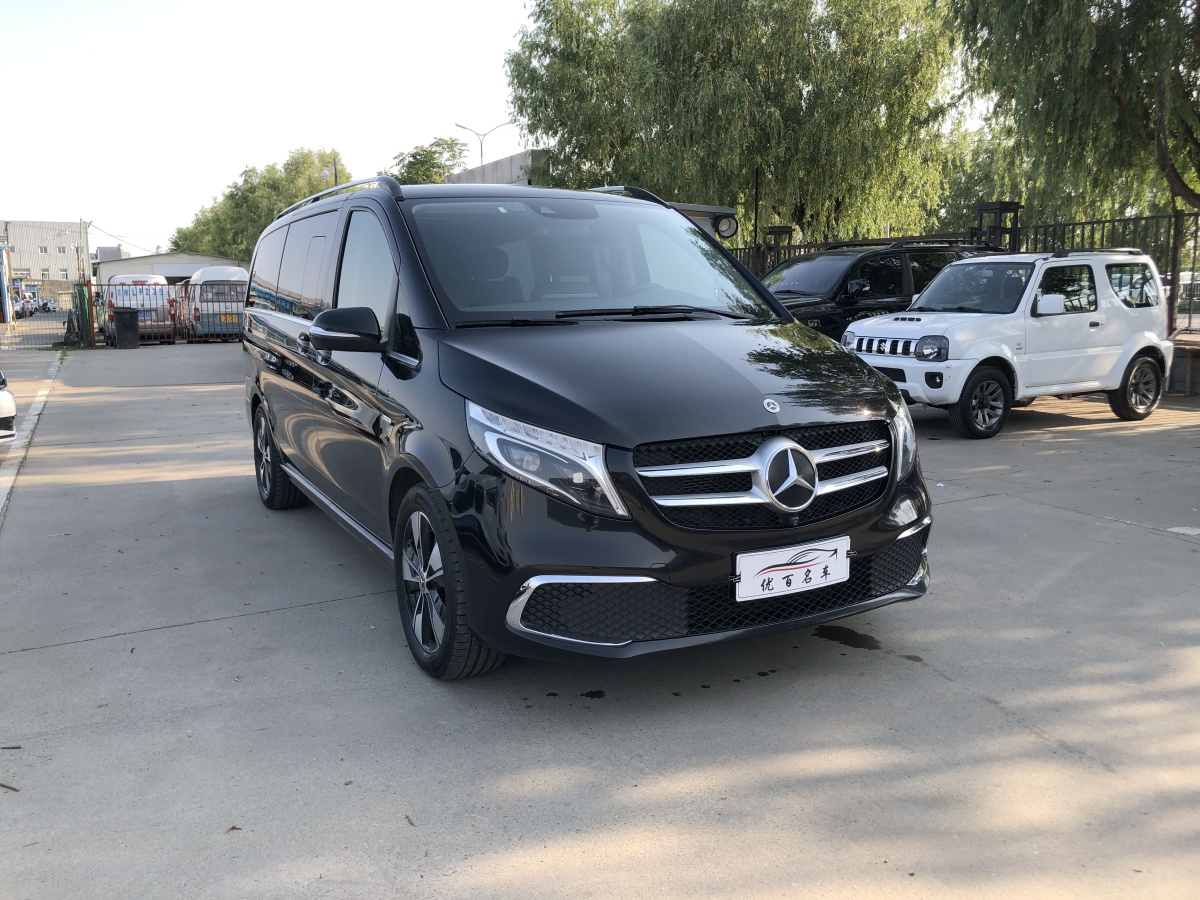 奔馳 V級  2017款 V 260 L 尊貴加長版圖片