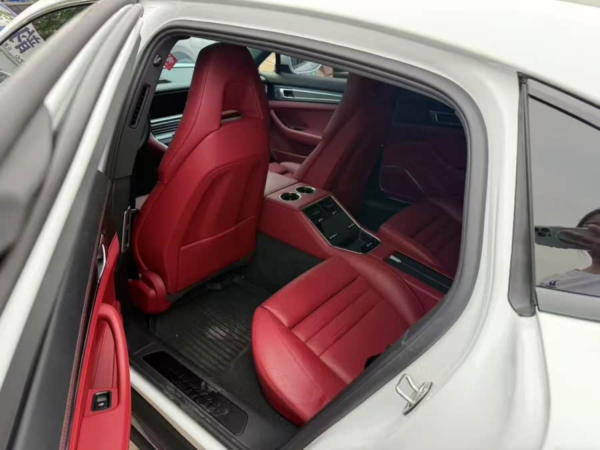 保時(shí)捷 Panamera  2023款 改款 Panamera 4 行政加長鉑金版 2.9T圖片