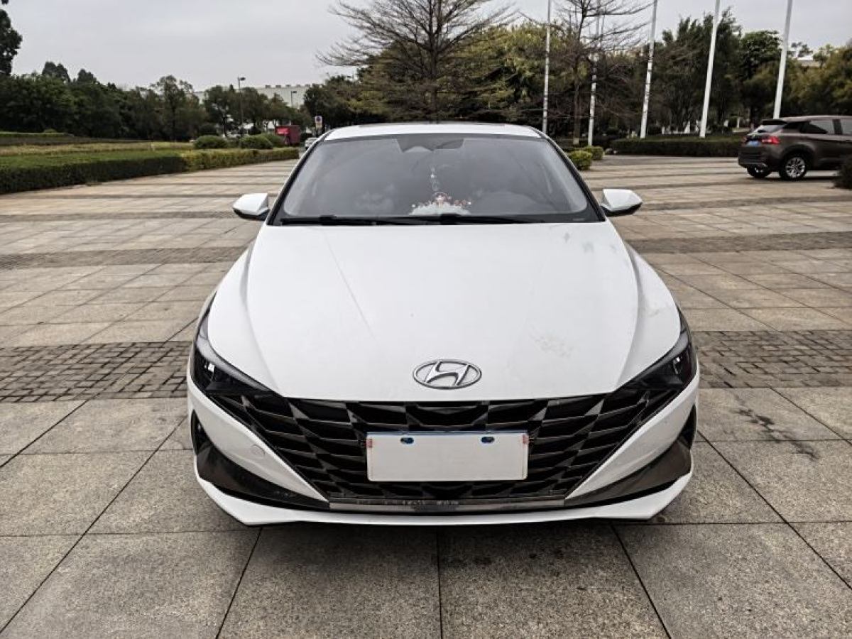 現(xiàn)代 伊蘭特  2022款 1.5L CVT LUX尊貴版圖片