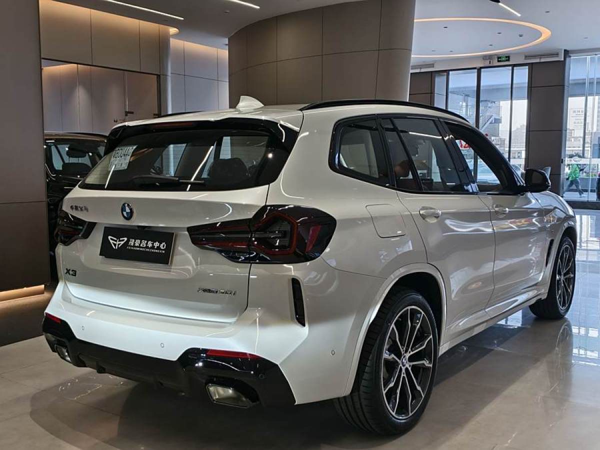 寶馬 寶馬X3  2023款 xDrive30i 領(lǐng)先型 M曜夜套裝圖片